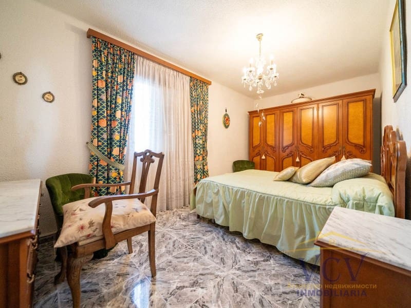 3 Zimmer Wohnung zu verkaufen in Alicante / Alacant Stadt mit Garage - 156.000 € (Ref: 9948454)