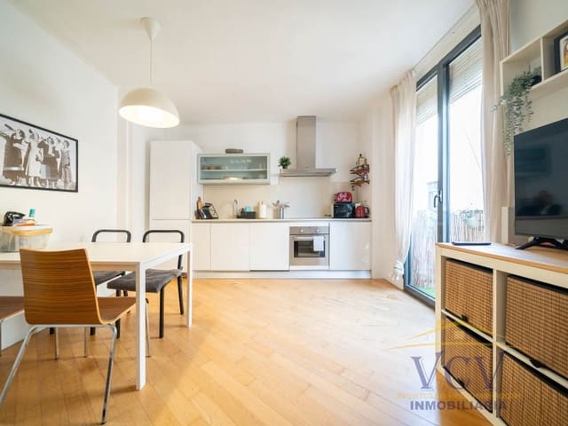 2 soveværelse Lejlighed til salg i Alicante by - € 300.000 (Ref: 9948455)