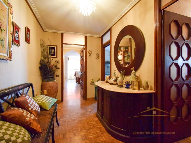 4 slaapkamer Flat te koop in Alicante stad met garage - € 390.000 (Ref: 9948456)