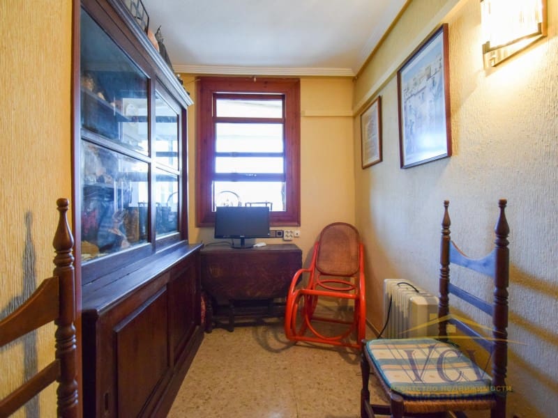 4 slaapkamer Flat te koop in Alicante stad met garage - € 390.000 (Ref: 9948456)