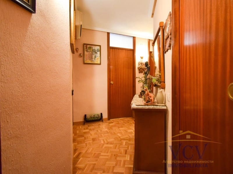 4 slaapkamer Flat te koop in Alicante stad met garage - € 390.000 (Ref: 9948456)