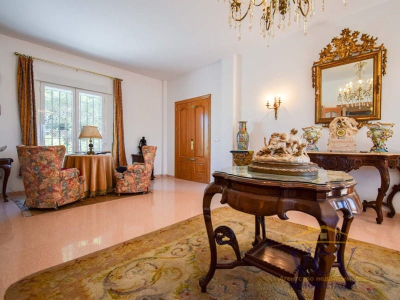 5 slaapkamer Villa te koop in Alicante stad met garage - € 2.500.000 (Ref: 9948462)