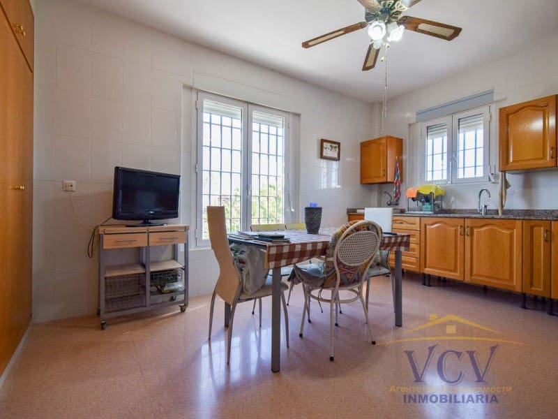 5 slaapkamer Villa te koop in Alicante stad met garage - € 2.500.000 (Ref: 9948462)