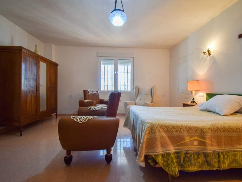 5 slaapkamer Villa te koop in Alicante stad met garage - € 2.500.000 (Ref: 9948462)