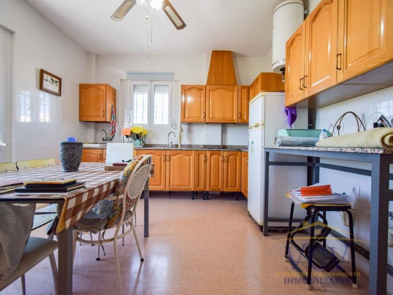 5 slaapkamer Villa te koop in Alicante stad met garage - € 2.500.000 (Ref: 9948462)