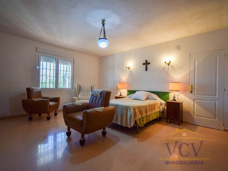 5 slaapkamer Villa te koop in Alicante stad met garage - € 2.500.000 (Ref: 9948462)