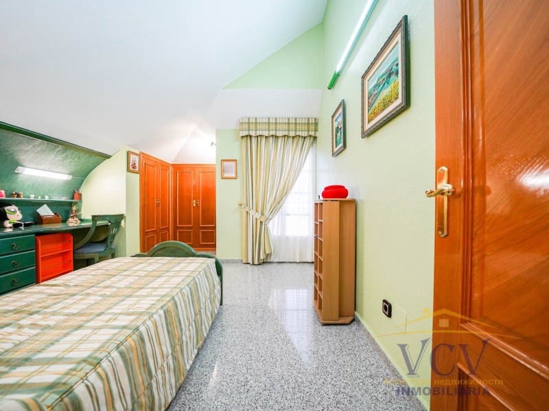 5 Zimmer Villa zu verkaufen in San Vicente / Sant Vicent del Raspeig mit Garage - 715.000 € (Ref: 9948463)