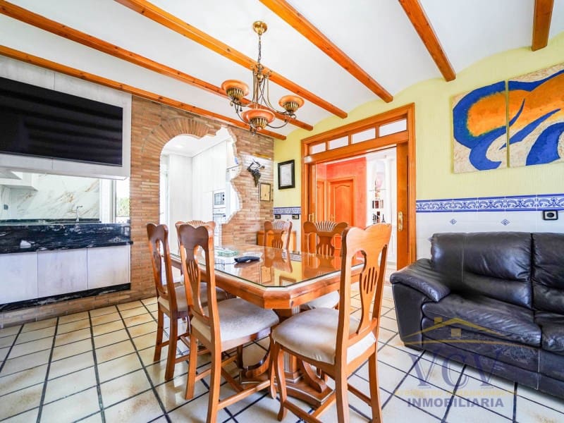 5 Zimmer Villa zu verkaufen in San Vicente / Sant Vicent del Raspeig mit Garage - 715.000 € (Ref: 9948463)
