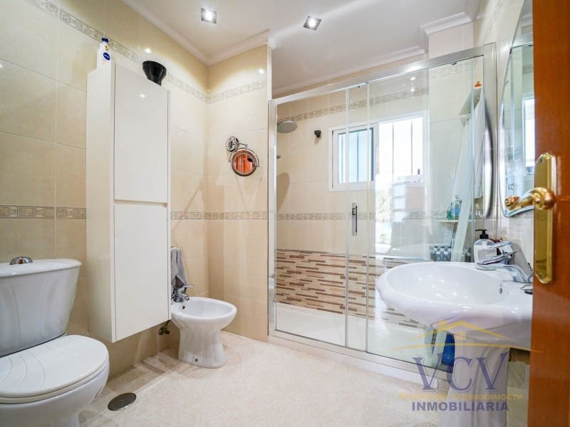 5 Zimmer Villa zu verkaufen in San Vicente / Sant Vicent del Raspeig mit Garage - 715.000 € (Ref: 9948463)
