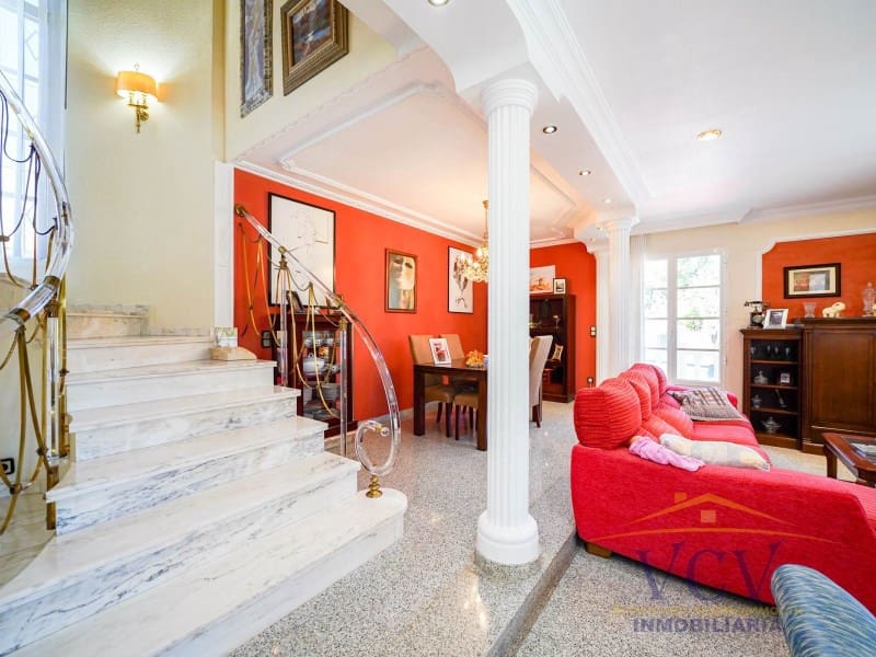 5 Zimmer Villa zu verkaufen in San Vicente / Sant Vicent del Raspeig mit Garage - 715.000 € (Ref: 9948463)