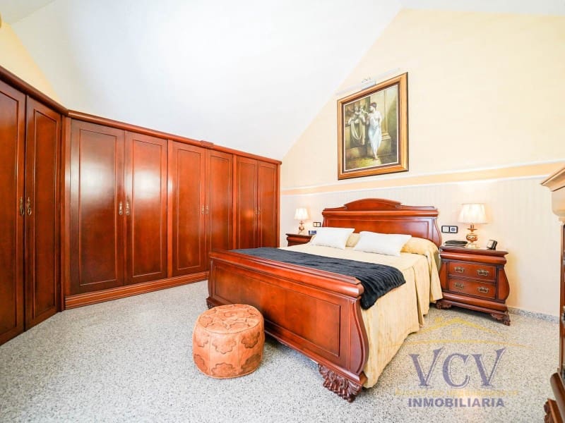 5 Zimmer Villa zu verkaufen in San Vicente / Sant Vicent del Raspeig mit Garage - 715.000 € (Ref: 9948463)