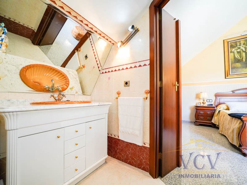 5 Zimmer Villa zu verkaufen in San Vicente / Sant Vicent del Raspeig mit Garage - 715.000 € (Ref: 9948463)
