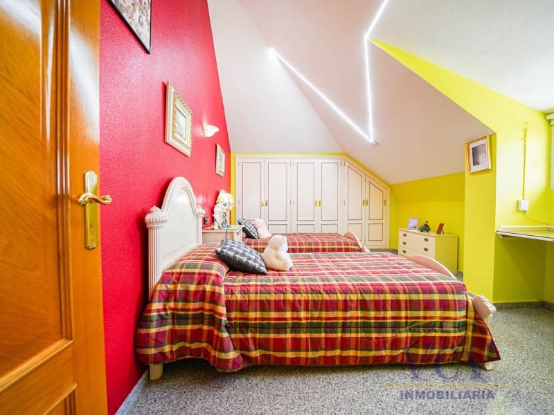 5 Zimmer Villa zu verkaufen in San Vicente / Sant Vicent del Raspeig mit Garage - 715.000 € (Ref: 9948463)