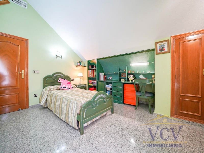 5 Zimmer Villa zu verkaufen in San Vicente / Sant Vicent del Raspeig mit Garage - 715.000 € (Ref: 9948463)