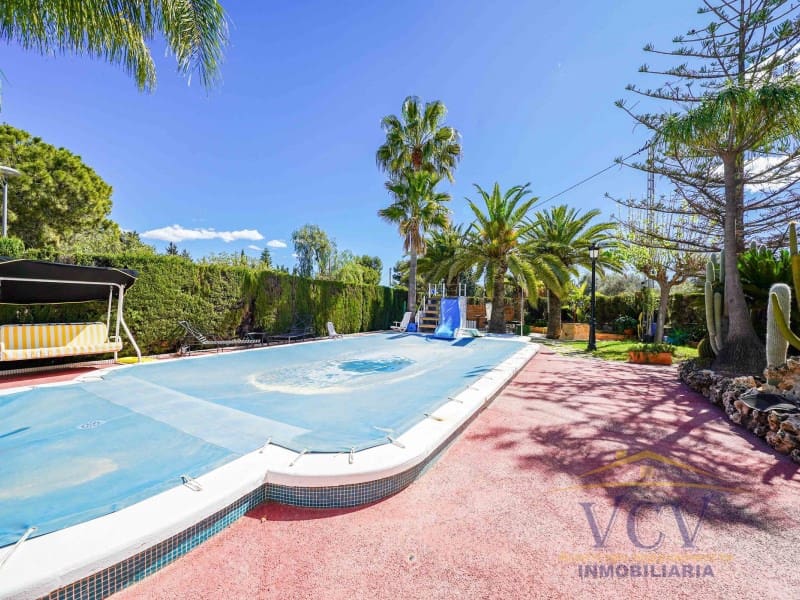 5 Zimmer Villa zu verkaufen in San Vicente / Sant Vicent del Raspeig mit Garage - 715.000 € (Ref: 9948463)