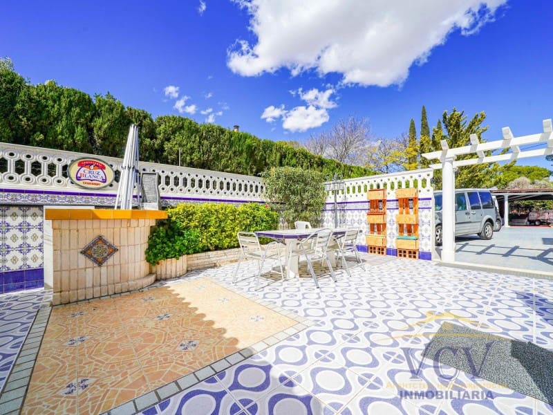 5 Zimmer Villa zu verkaufen in San Vicente / Sant Vicent del Raspeig mit Garage - 715.000 € (Ref: 9948463)