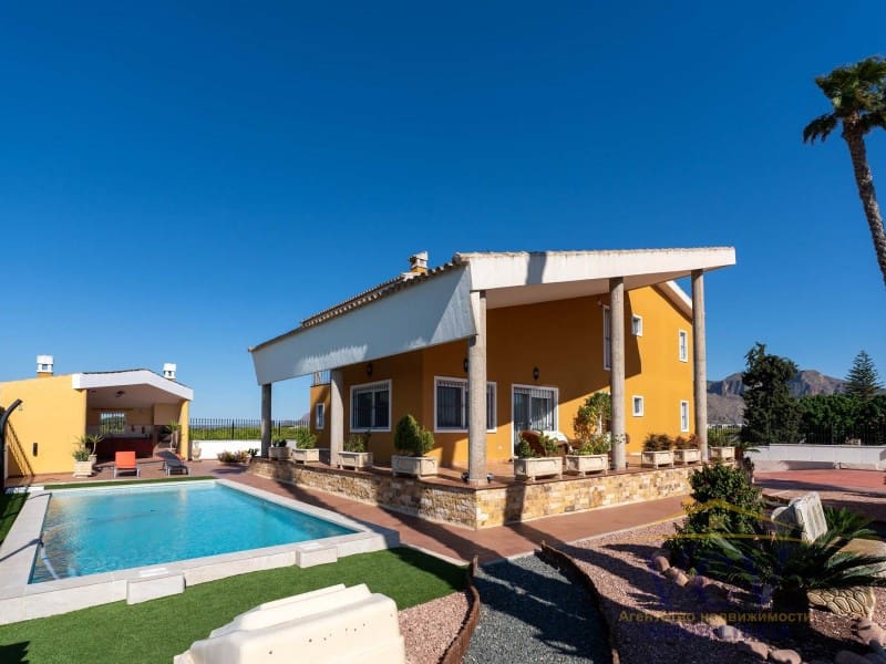 5 sypialnia Finka/Dom wiejski na sprzedaż w Orihuela z garażem - 675 000 € (Ref: 9948464)
