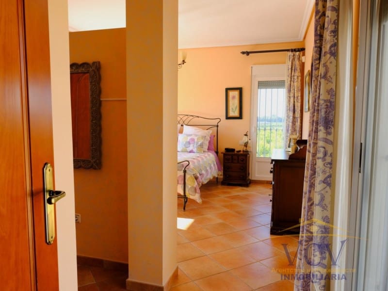 5 sypialnia Finka/Dom wiejski na sprzedaż w Orihuela z garażem - 675 000 € (Ref: 9948464)