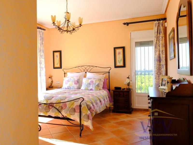 5 sypialnia Finka/Dom wiejski na sprzedaż w Orihuela z garażem - 675 000 € (Ref: 9948464)