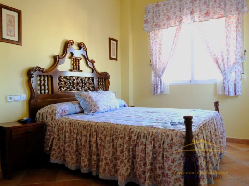 5 sypialnia Finka/Dom wiejski na sprzedaż w Orihuela z garażem - 675 000 € (Ref: 9948464)