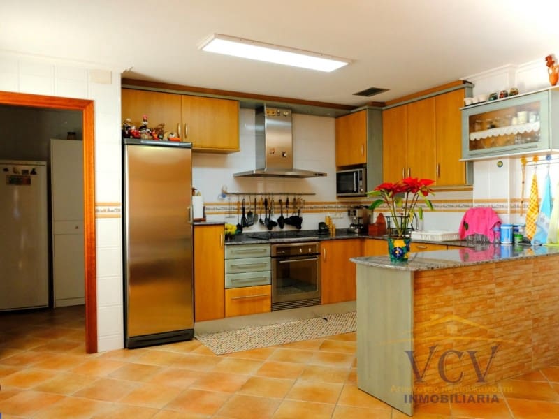 5 sypialnia Finka/Dom wiejski na sprzedaż w Orihuela z garażem - 675 000 € (Ref: 9948464)