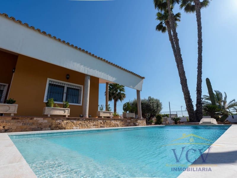 5 sypialnia Finka/Dom wiejski na sprzedaż w Orihuela z garażem - 675 000 € (Ref: 9948464)