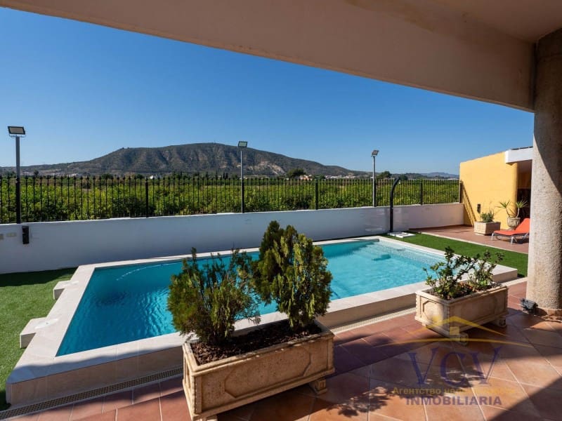 5 sypialnia Finka/Dom wiejski na sprzedaż w Orihuela z garażem - 675 000 € (Ref: 9948464)