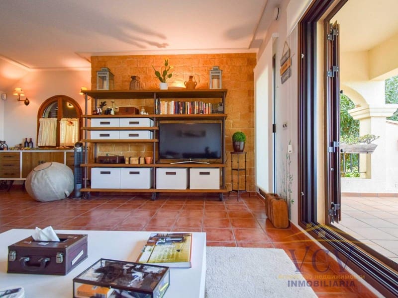4 soverom Hus til salgs i Gran Alacant med garasje - € 625 000 (Ref: 9948465)
