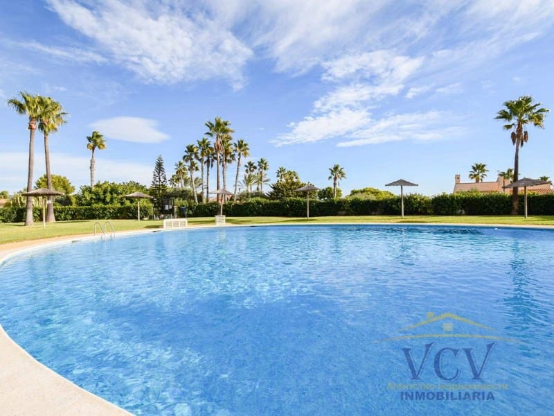 4 soverom Hus til salgs i Gran Alacant med garasje - € 625 000 (Ref: 9948465)