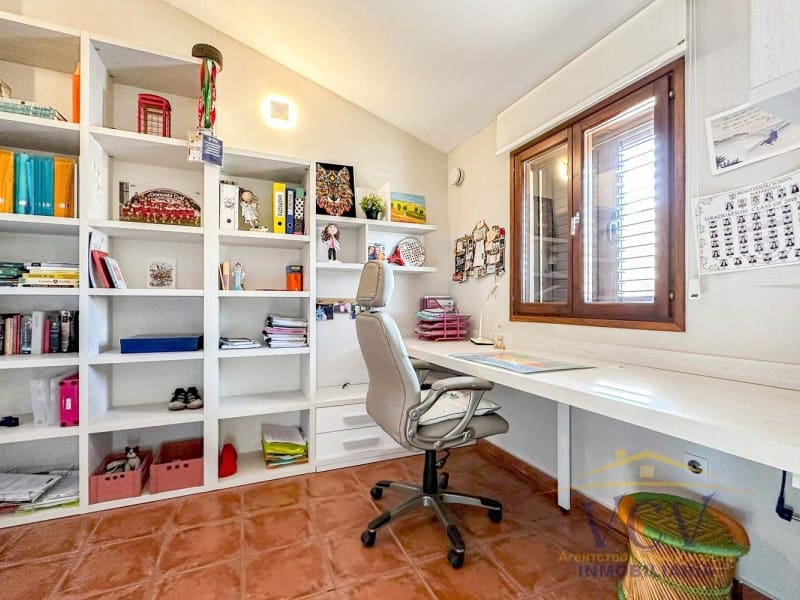 4 soverom Hus til salgs i Gran Alacant med garasje - € 625 000 (Ref: 9948465)