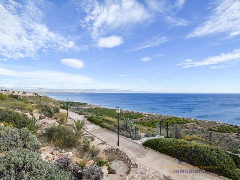 4 soverom Hus til salgs i Gran Alacant med garasje - € 625 000 (Ref: 9948465)