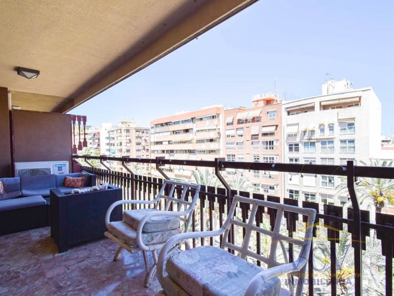 4 chambre Appartement à vendre à Alicante ville - 600 000 € (Ref: 9948466)