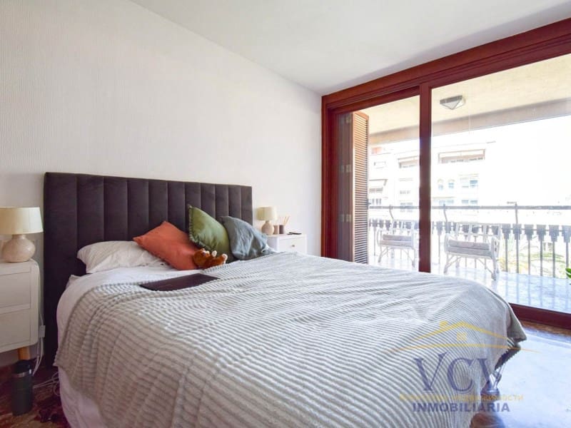 4 chambre Appartement à vendre à Alicante ville - 600 000 € (Ref: 9948466)