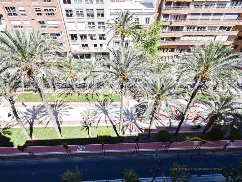 4 chambre Appartement à vendre à Alicante ville - 600 000 € (Ref: 9948466)