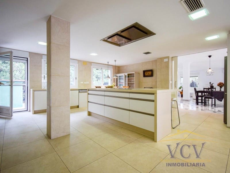 5 sypialnia Willa na sprzedaż w Miasto Alicante / Alacant z basenem garażem - 2 500 000 € (Ref: 9948467)