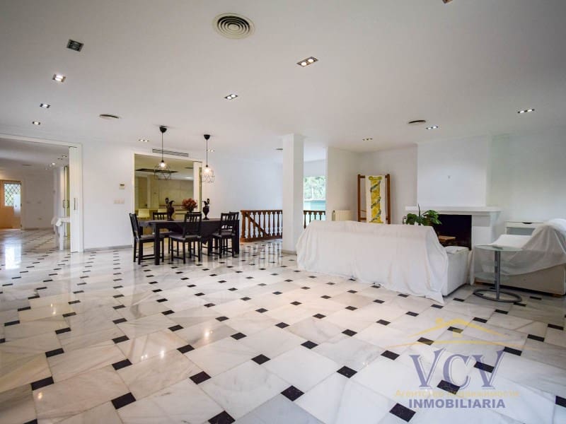 5 sypialnia Willa na sprzedaż w Miasto Alicante / Alacant z basenem garażem - 2 500 000 € (Ref: 9948467)