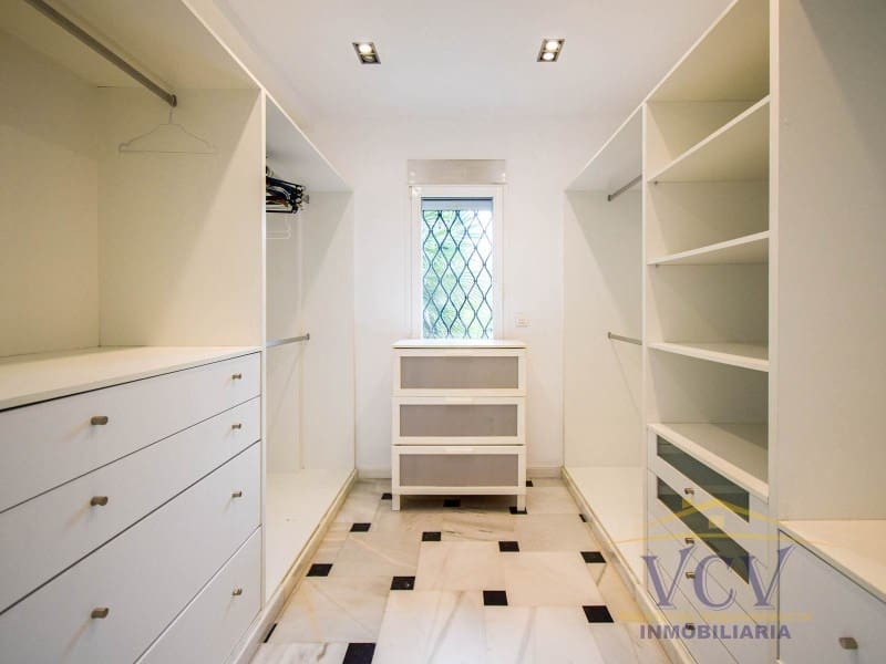 5 sypialnia Willa na sprzedaż w Miasto Alicante / Alacant z basenem garażem - 2 500 000 € (Ref: 9948467)