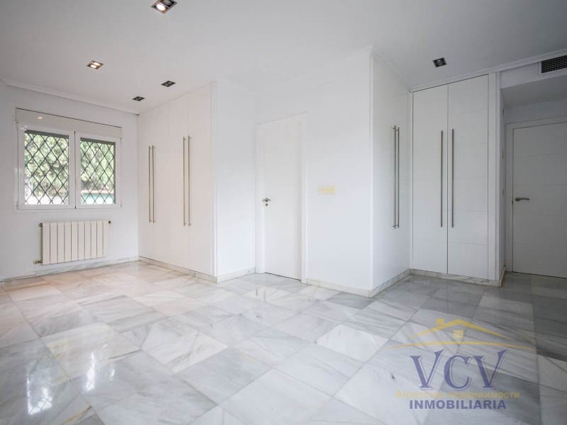 5 sypialnia Willa na sprzedaż w Miasto Alicante / Alacant z basenem garażem - 2 500 000 € (Ref: 9948467)