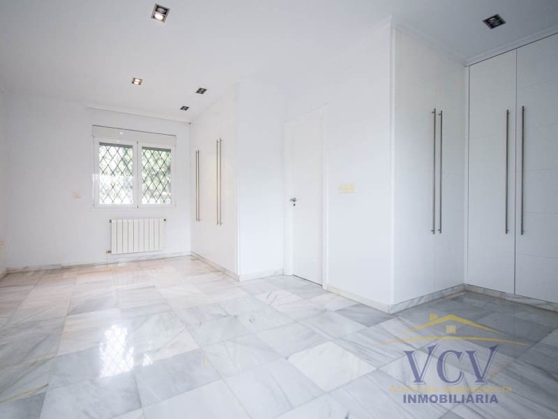 5 sypialnia Willa na sprzedaż w Miasto Alicante / Alacant z basenem garażem - 2 500 000 € (Ref: 9948467)