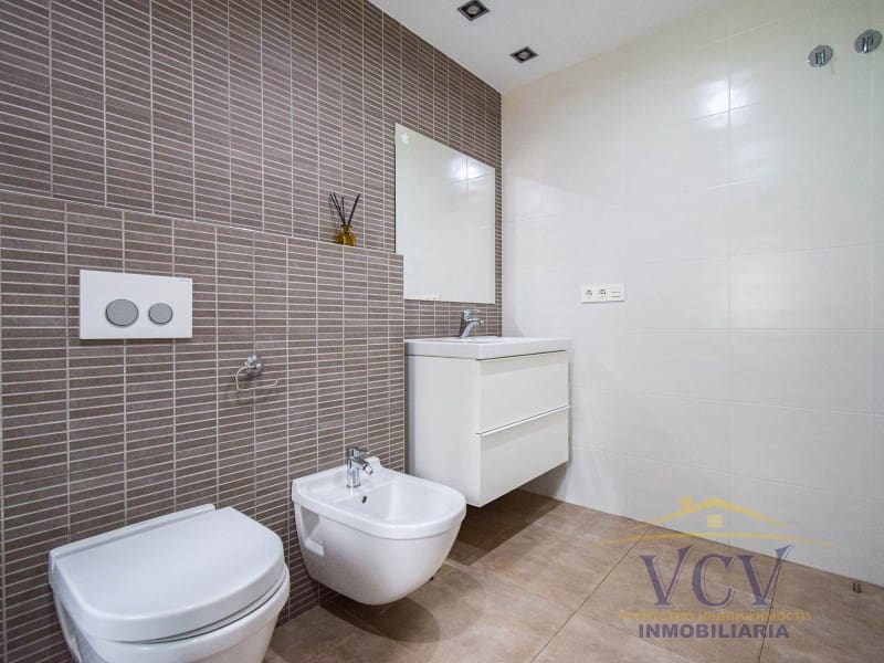 5 sypialnia Willa na sprzedaż w Miasto Alicante / Alacant z basenem garażem - 2 500 000 € (Ref: 9948467)