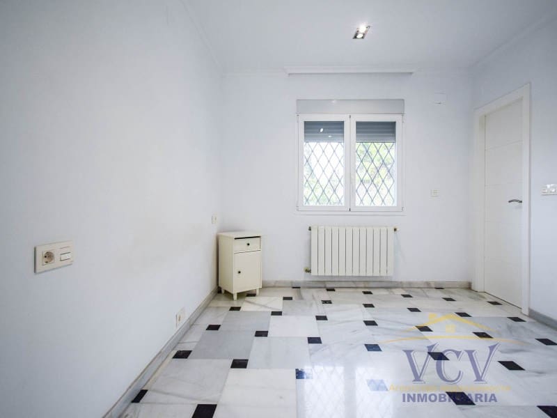 5 sypialnia Willa na sprzedaż w Miasto Alicante / Alacant z basenem garażem - 2 500 000 € (Ref: 9948467)