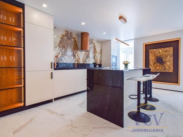 3 soveværelse Lejlighed til salg i Alicante by med garage - € 399.000 (Ref: 9948468)