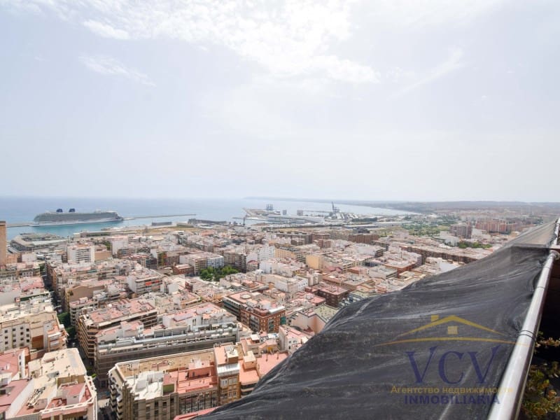 2 soveværelse Penthouse til salg i Alicante by - € 850.000 (Ref: 9948470)