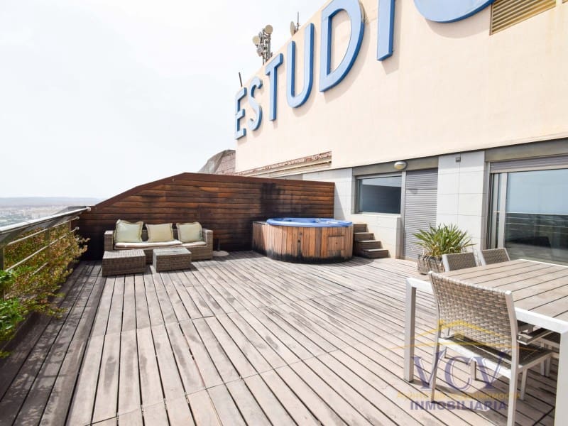 2 soveværelse Penthouse til salg i Alicante by - € 850.000 (Ref: 9948470)