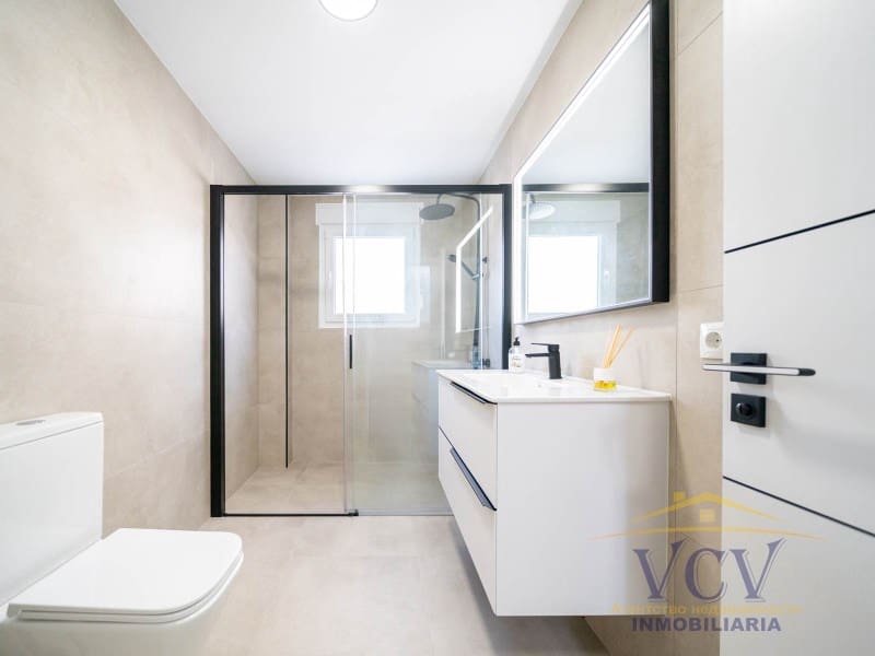 3 soverom Villa til salgs i El Campello med garasje - € 550 000 (Ref: 9948472)