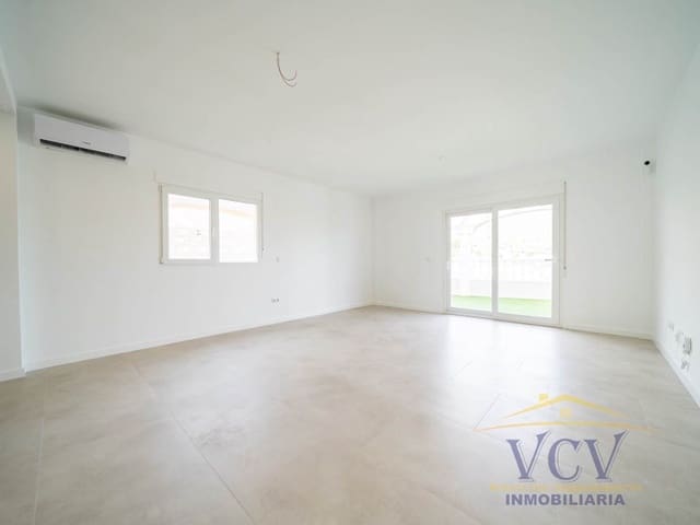 3 soverom Villa til salgs i El Campello med garasje - € 550 000 (Ref: 9948472)