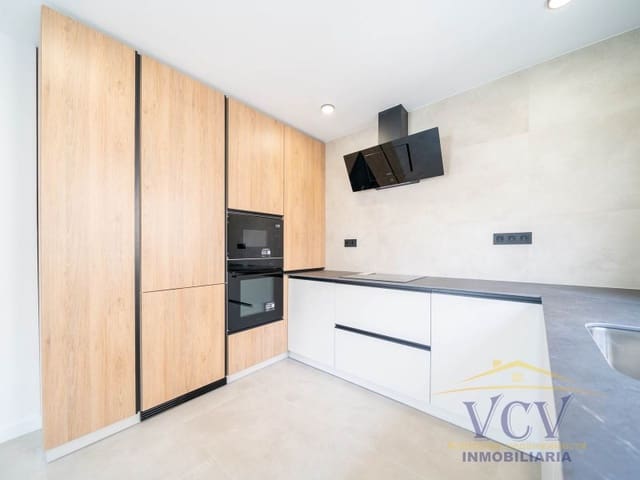 3 soverom Villa til salgs i El Campello med garasje - € 550 000 (Ref: 9948472)