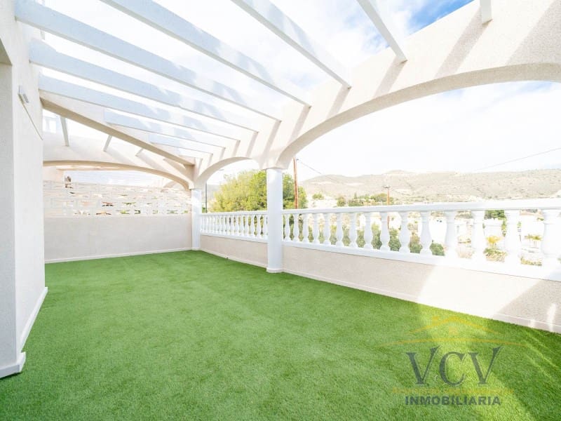 3 soverom Villa til salgs i El Campello med garasje - € 550 000 (Ref: 9948472)