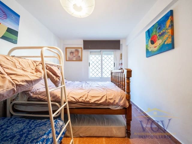 4 soverom Hus til salgs i El Campello med garasje - € 285 000 (Ref: 9948476)