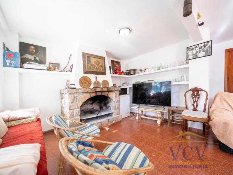 4 soverom Hus til salgs i El Campello med garasje - € 285 000 (Ref: 9948476)